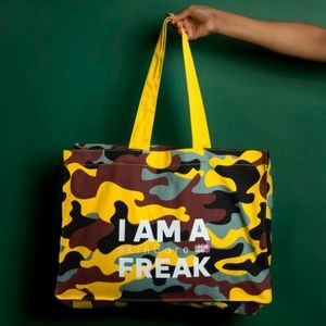 NWT Caroline Hirons Camo I Am A Skincare Freak Tote Bag